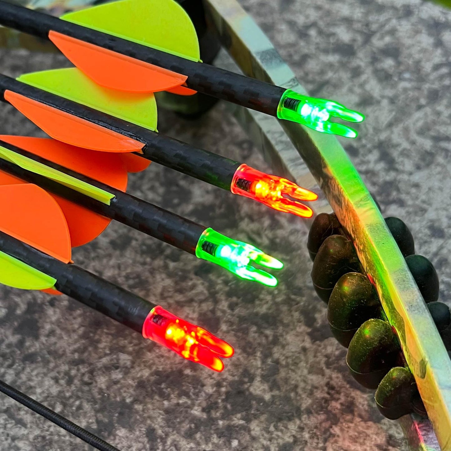 Linpeng 6PCS G Lighted Nocks for Arrows .165 .204 .233 .244 .246 with ON/Off Switch with H, S, GT Bushings LED Arrow Nocks (Blue)